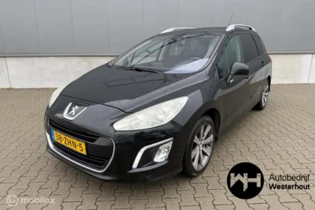 Peugeot 308 (2012) thumbnail 2