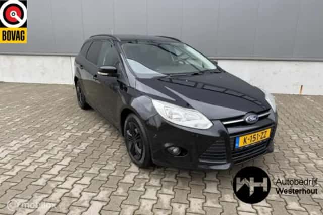 Ford Focus (2013) thumbnail 1