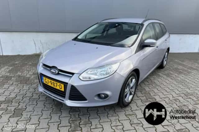 Ford Focus (2014) thumbnail 2