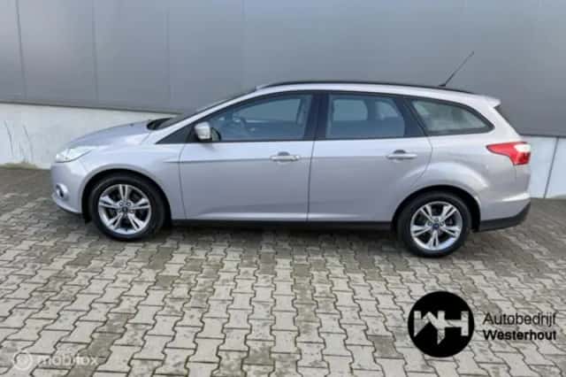 Ford Focus (2014) thumbnail 6