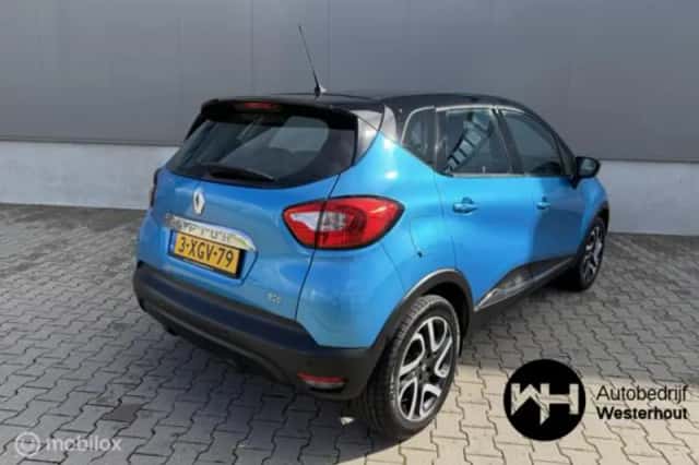 Renault Captur (2014) thumbnail 3