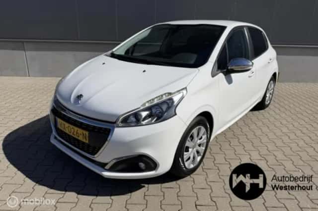 Peugeot 208 (2016) thumbnail 2