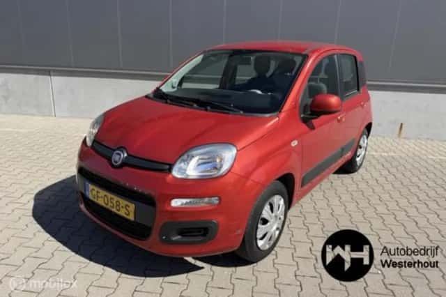Fiat Panda (2015) thumbnail 2