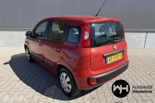 Fiat Panda (2015) thumbnail 3