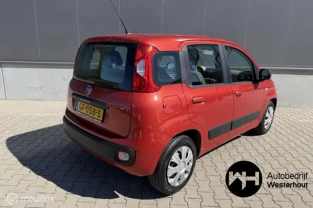 Fiat Panda (2015) thumbnail 4
