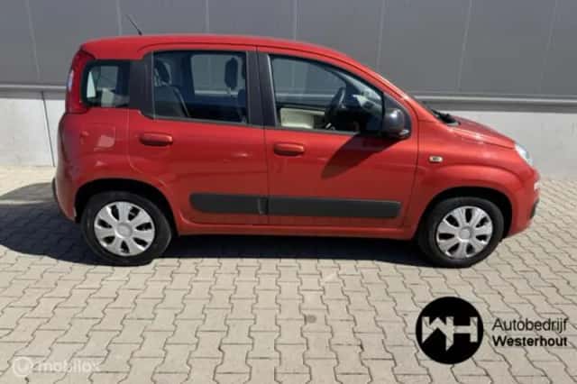 Fiat Panda (2015) thumbnail 6