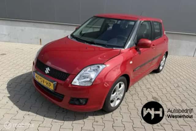 Suzuki Swift (2006) thumbnail 2