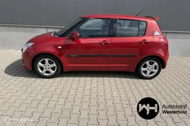 Suzuki Swift (2006) thumbnail 6