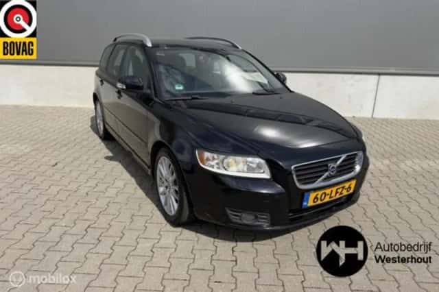 Volvo V50 (2010) thumbnail 1