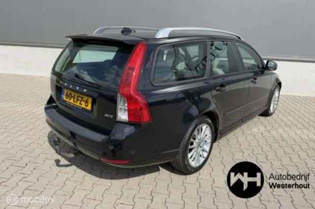 Volvo V50 (2010) thumbnail 4