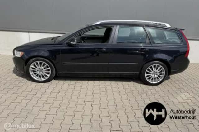 Volvo V50 (2010) thumbnail 5