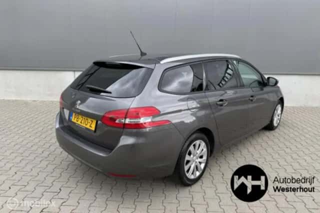 Peugeot 308 (2017) thumbnail 6