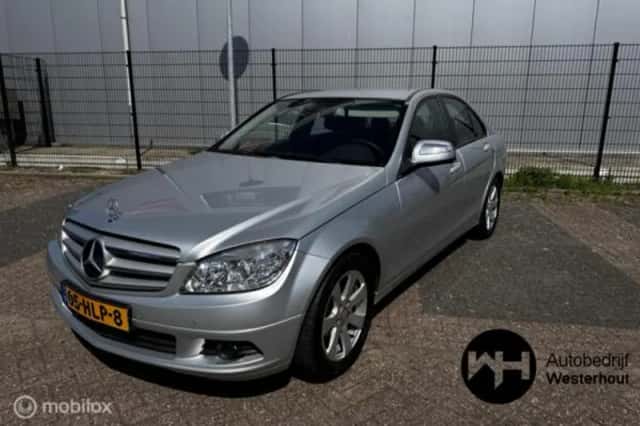 Mercedes-Benz C-Klasse (2009) thumbnail 2