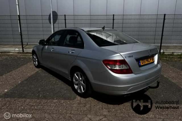Mercedes-Benz C-Klasse (2009) thumbnail 3