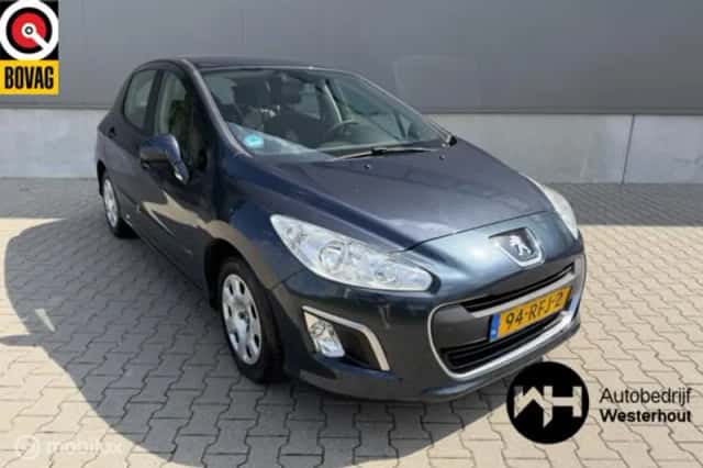 Peugeot 308 (2011) thumbnail 1