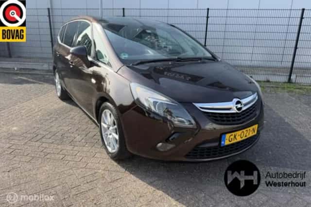 Opel Zafira (2014) thumbnail 1
