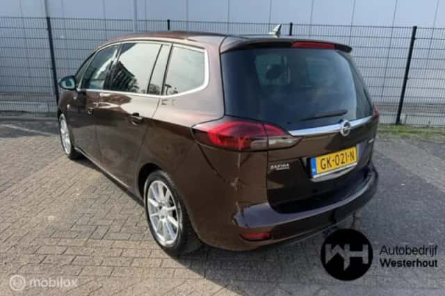 Opel Zafira (2014) thumbnail 6