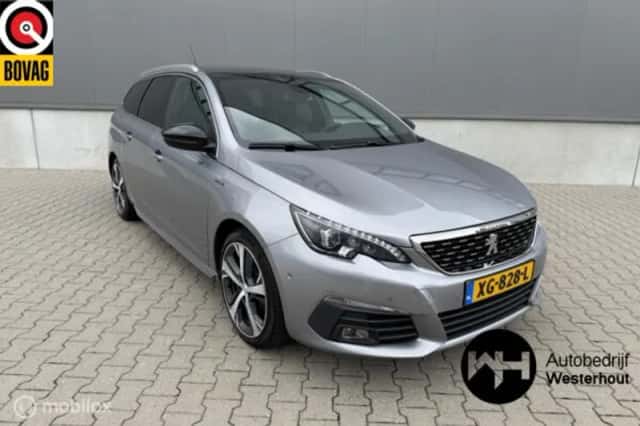 Peugeot 308 (2018) thumbnail 1