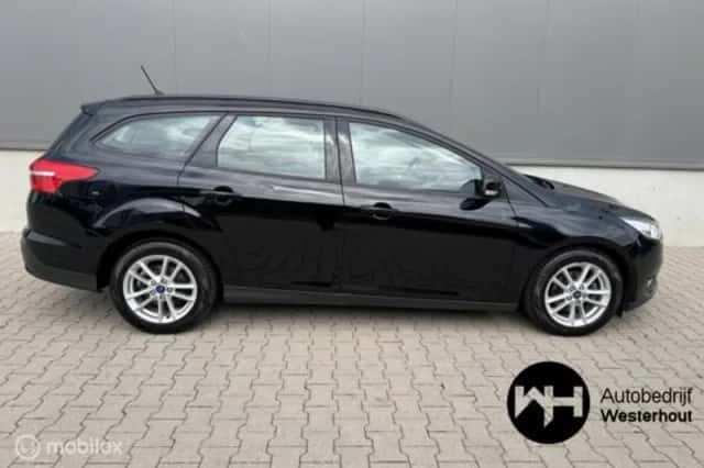 Ford Focus (2017) thumbnail 6