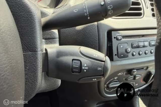 Peugeot 206 (2004) thumbnail 6