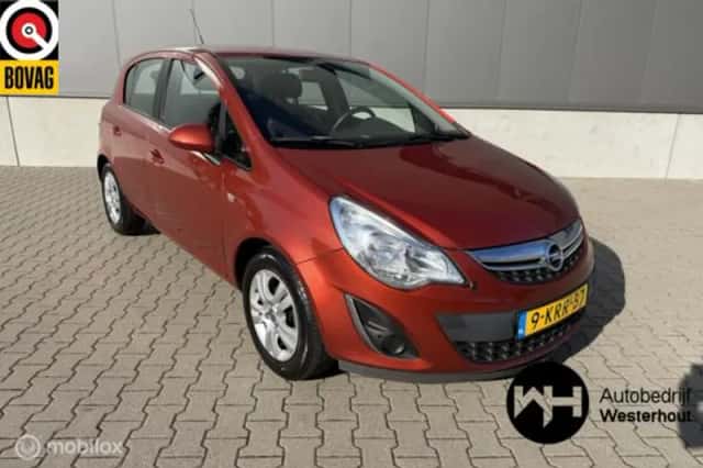 Opel Corsa (2013) thumbnail 1
