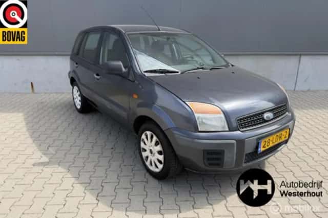 Ford Fusion (2010) thumbnail 1