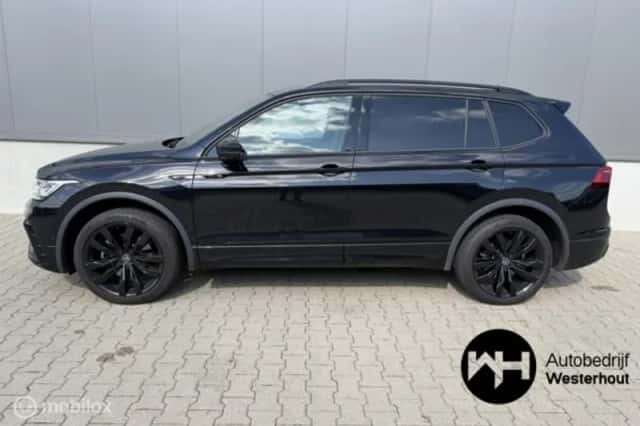 Volkswagen Tiguan (2023) thumbnail 5