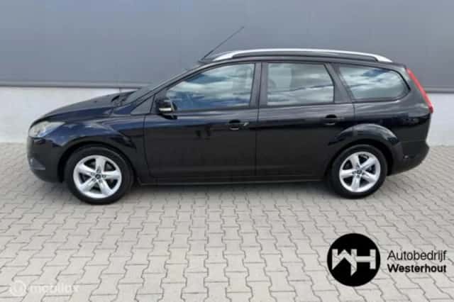 Ford Focus (2010) thumbnail 6