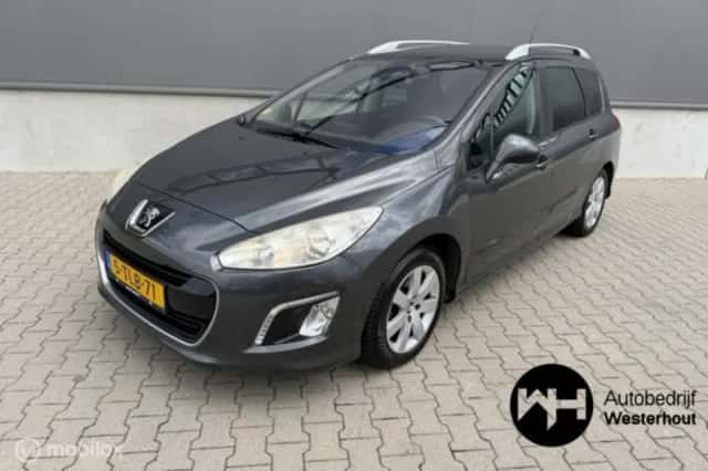Peugeot 308 (2012) thumbnail 2