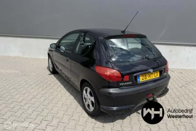 Peugeot 206 (2002) thumbnail 3