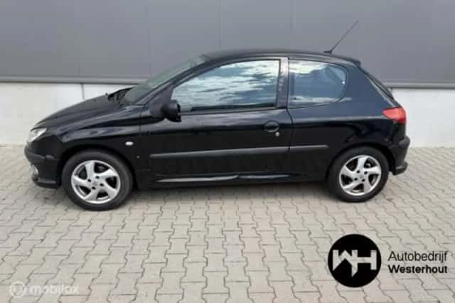 Peugeot 206 (2002) thumbnail 5