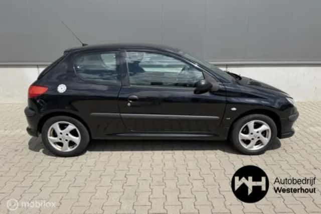 Peugeot 206 (2002) thumbnail 6