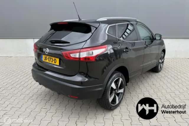 Nissan Qashqai (2016) thumbnail 4
