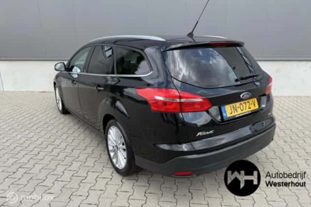 Ford Focus (2016) thumbnail 4