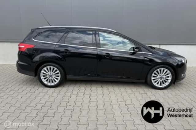 Ford Focus (2016) thumbnail 6