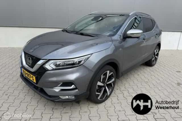 Nissan Qashqai (2017) thumbnail 2