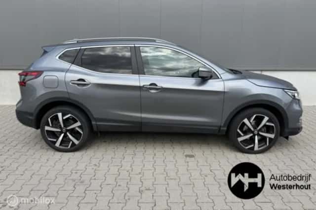 Nissan Qashqai (2017) thumbnail 6