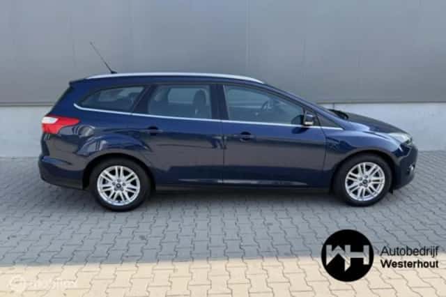 Ford Focus (2013) thumbnail 6