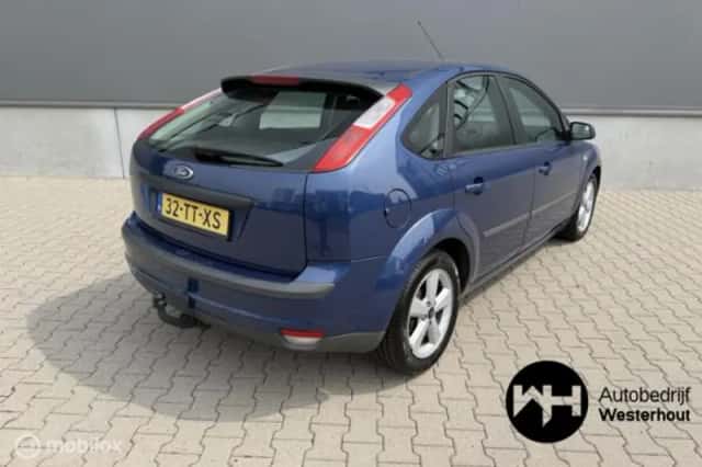 Ford Focus (2007) thumbnail 4