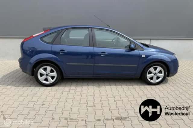 Ford Focus (2007) thumbnail 6