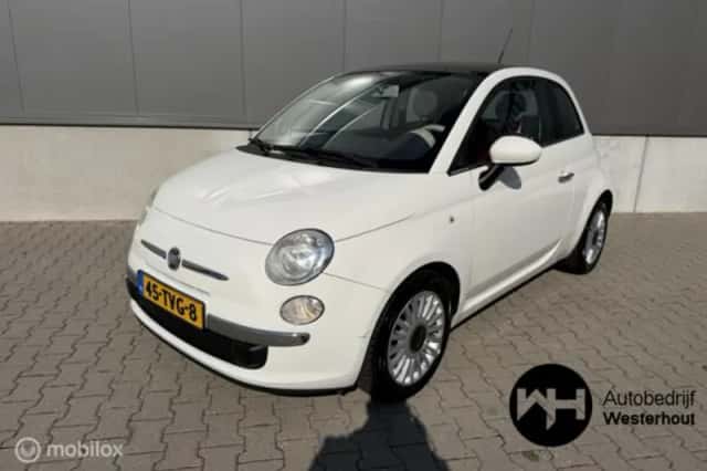 Fiat 500 (2012) thumbnail 2