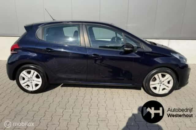 Peugeot 208 (2018) thumbnail 5