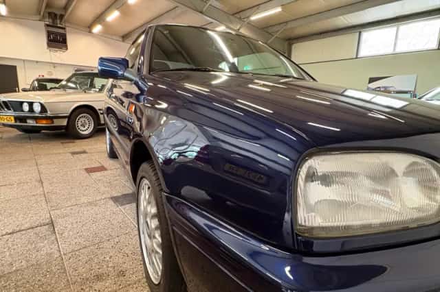 Volkswagen Golf (1995) thumbnail 3