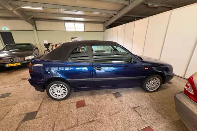 Volkswagen Golf (1995) thumbnail 5