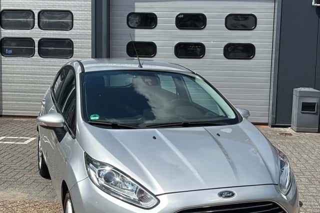 Ford Fiesta (2015) thumbnail 2