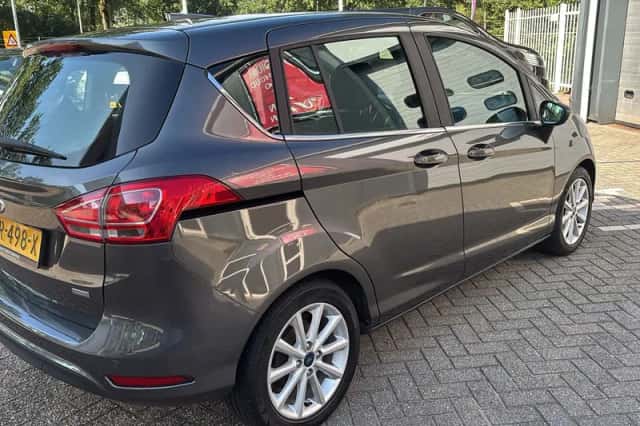 Ford B-Max (2017) thumbnail 6