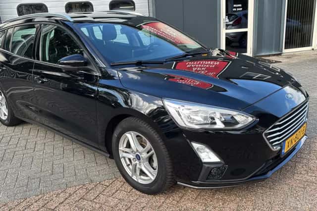 Ford Focus (2019) thumbnail 2