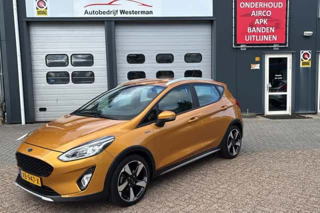 Ford Fiesta (2018) thumbnail 2