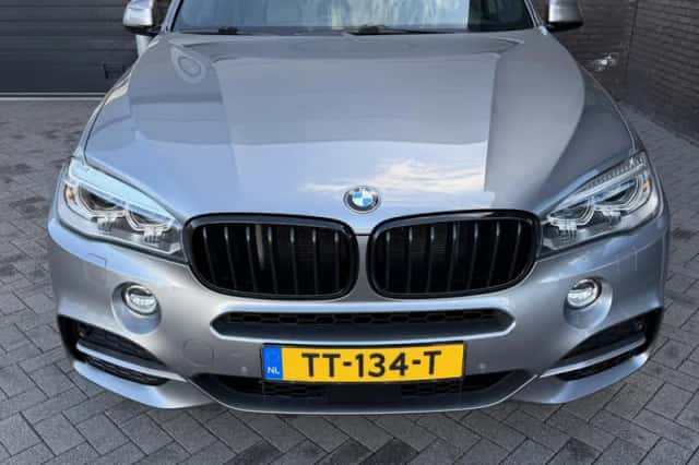 BMW X5 (2014) thumbnail 3