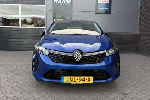 Renault Clio (2024) thumbnail 5